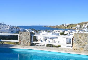 Amperian Mykonos Suites & Villas has rooms with a private hot tub