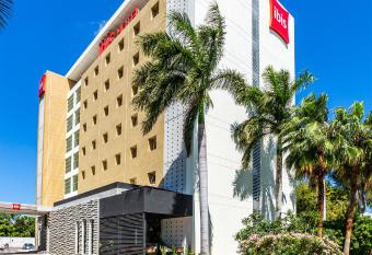 Ibis Merida allows 18 year olds to book a room