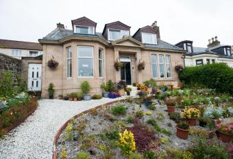 Dean Park Guest House allows 18 year olds to book a room