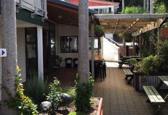 Peppertree Lodge & Backpackers allows 18 year olds to book a room