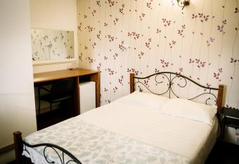 Class allows 18 year olds to book a room