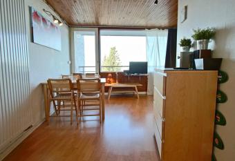 Studio Chamrousse, 1 pi  ce, 4 personnes - FR-1-340-195 has Balcony rooms