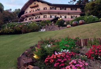 Hotel das Hort  nsias allows 18 year olds to book a room