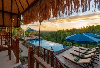 Sunrise Penida Hill allows 18 year olds to book a room