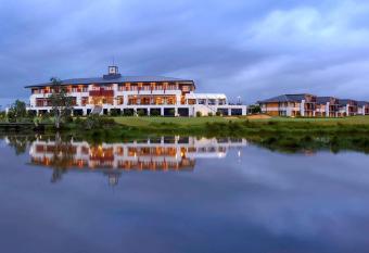 Mercure Kooindah Waters Central Coast has Balcony rooms