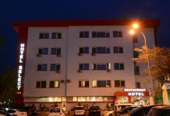 Hotel Select allows 18 year olds to book a room