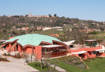 Buonamico Wine Resort has Balcony rooms