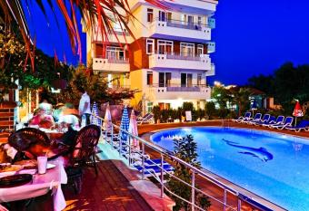 Irem Garden Hotel & Apartments has Balcony rooms