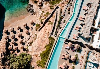 The Wild by Interni allows 18 year olds to book a room