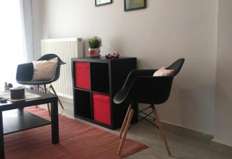 Central Luxury Apartment has Balcony rooms