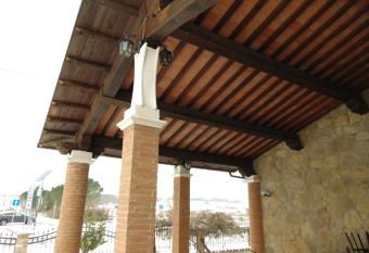 Agriturismo CHERUBINI DANIELA allows 18 year olds to book a room