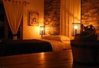 Casa del Temezcuitate allows 18 year olds to book a room