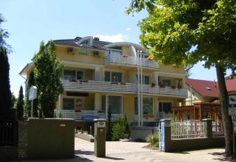 Arizona apartman has Balcony rooms