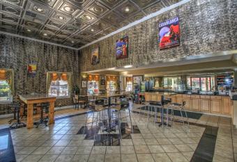 The Guest Lodge Gainesville allows 18 year olds to book a room