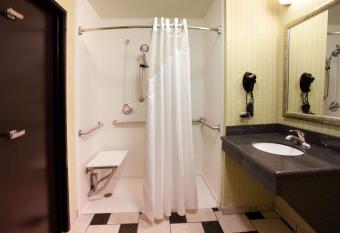 Holiday Inn Express & Suites Tulsa South Bixby By IHG allows 18 year olds to book a room