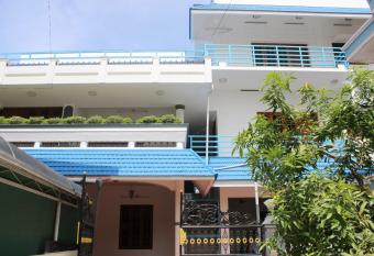 Puthenchirayil Homestay has Balcony rooms