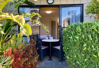 Apollo Bay Waterfront Motor Inn has Balcony rooms