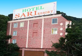 Sari Resort Daito (Adult only) allows 18 year olds to book a room
