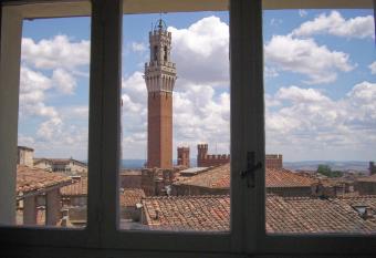 B&B Simonetta Siena has Balcony rooms