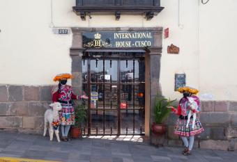 House Cusco has Balcony rooms