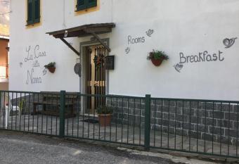 La Casa Della Nonna allows 18 year olds to book a room