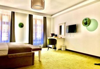 Arce Boutique has Balcony rooms