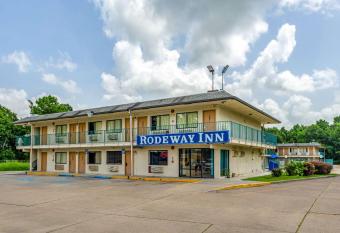 Studio 6 Lafayette, La I-10 & I-49 N has Smoking rooms