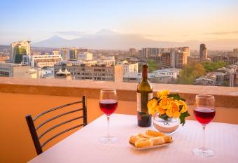 14 Floor Hotel has Balcony rooms