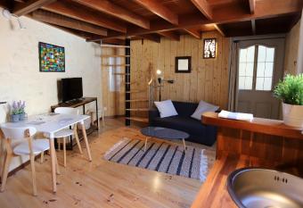 Les Appartements de la Victoire, Centre-ville, Possibilit   Parking GRATUIT allows 18 year olds to book a room