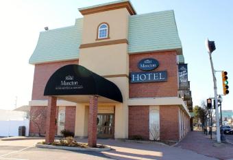 Rodd Moncton allows 18 year olds to book a room