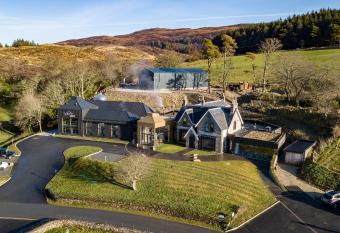 Isle of Raasay Distillery allows 18 year olds to book a room