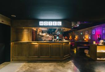 SWIIO Hotel Ximending allows 18 year olds to book a room