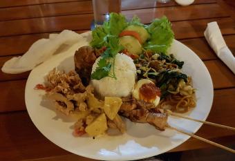 New Starlight Hotel Lovina allows 18 year olds to book a room