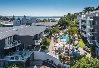 Mantra Nelson Bay allows 18 year olds to book a room