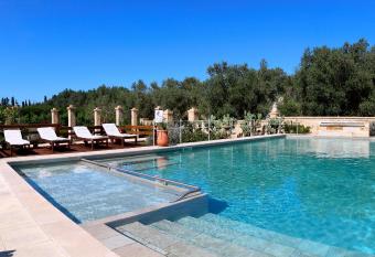 Masseria L Uliveto Agri Resort has Balcony rooms
