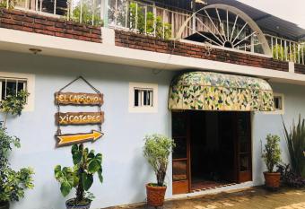 El Capricho by Rotamundos has Balcony rooms