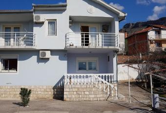 Apartment and room Panorama has Smoking/Balcony rooms