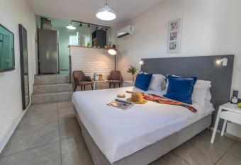 Studio Vacation House by Stay Eilat - Shaldag Street allows 18 year olds to book a room