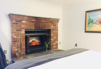 The Nutmeg Vermont allows 18 year olds to book a room