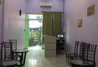 Meaco Royal Hotel - Lipa allows 18 year olds to book a room