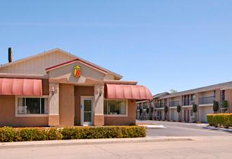Super 8 by Wyndham Red Bluff allows 18 year olds to book a room