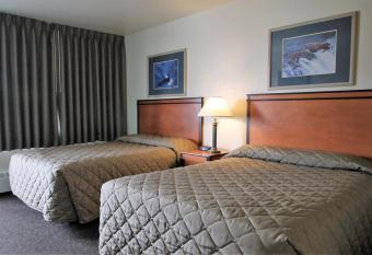 Breeze Inn Hotel allows 18 year olds to book a room