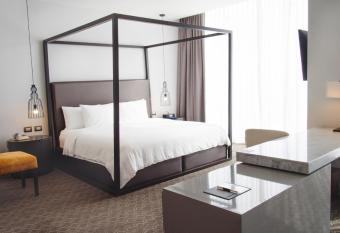 Doubletree By Hilton Mexico City Santa Fe has Balcony rooms