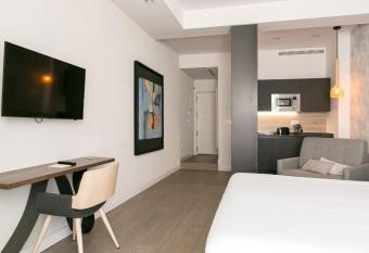 Teatro Romano 3 & 6 has Balcony rooms