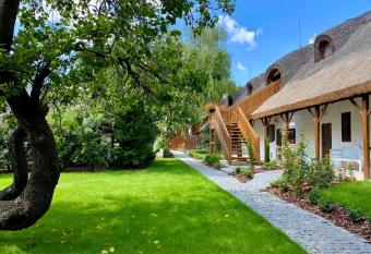 The Houses of History - anno 1830 has Balcony rooms