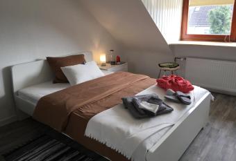 maggies-home-hannover has Balcony rooms