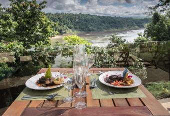 Tupa Lodge has Balcony rooms