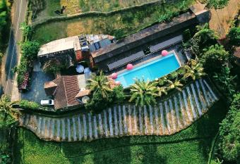 Villa Sumbing Indah has Balcony rooms