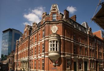 Hotel du Vin Birmingham allows 18 year olds to book a room