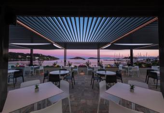 Alkyon allows 18 year olds to book a room